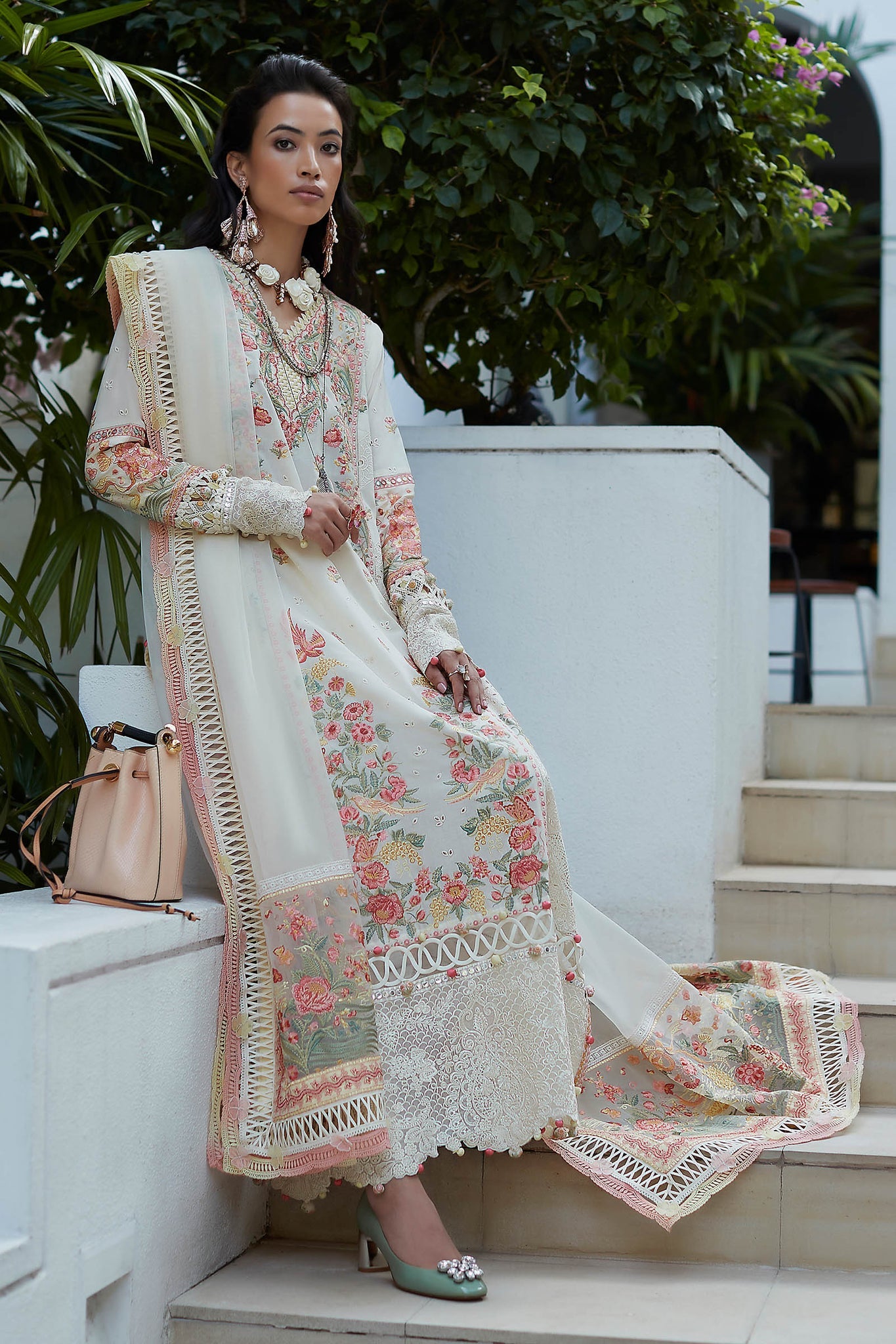 Elan Lawn - Nysa - 2B