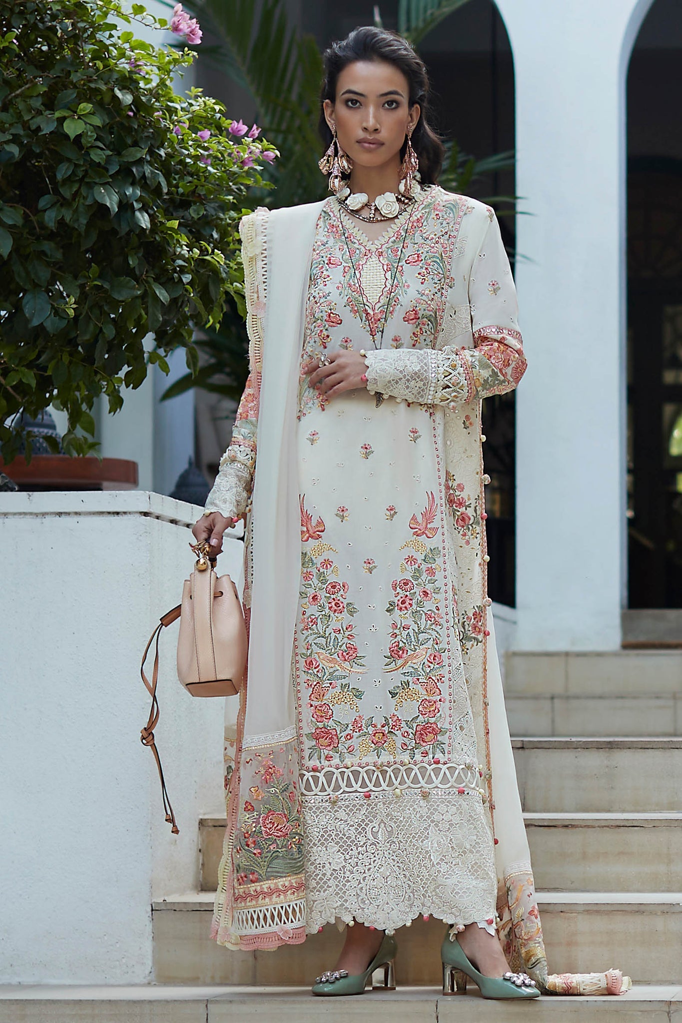 Elan Lawn - Nysa - 2B