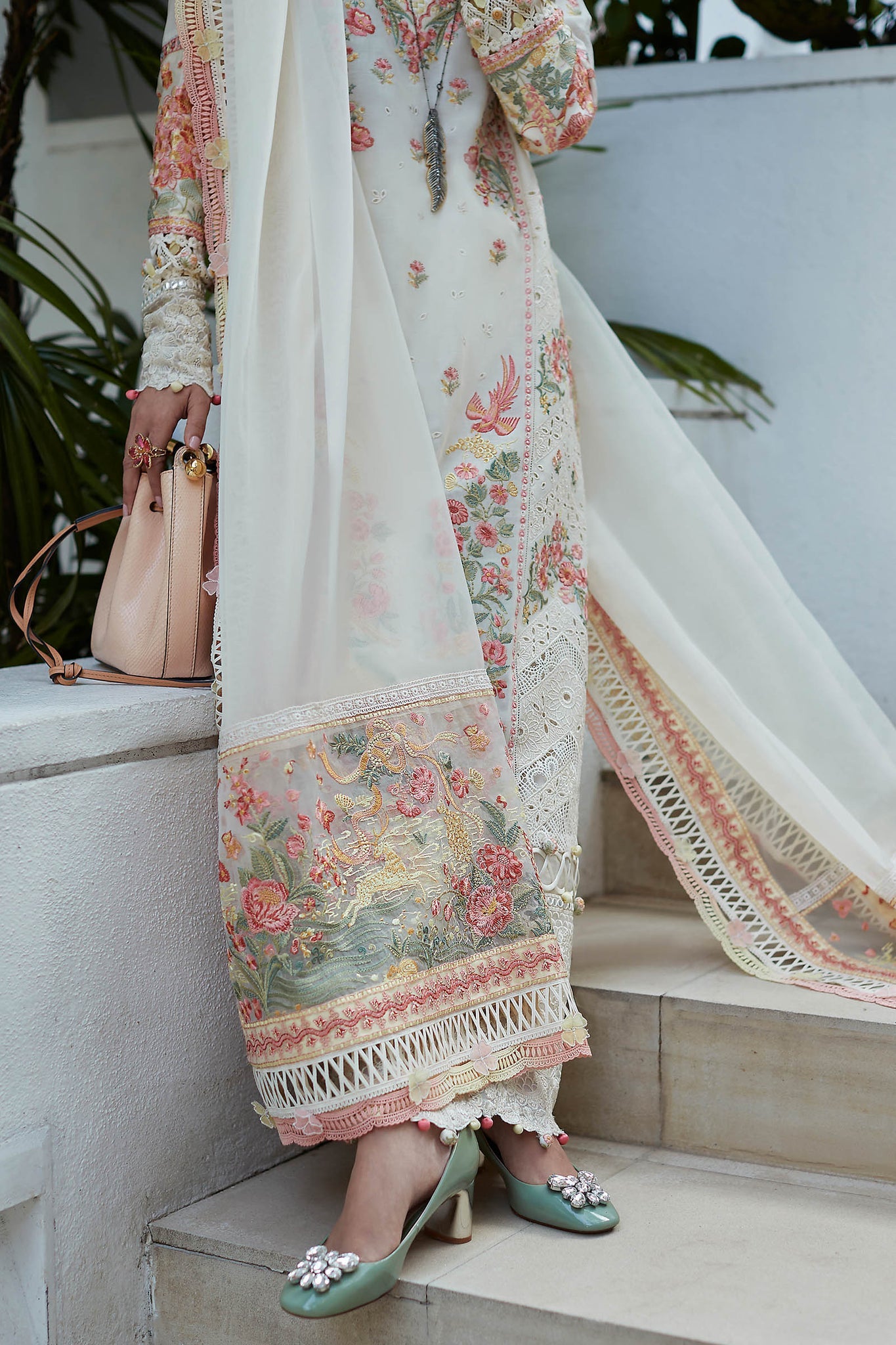 Elan Lawn - Nysa - 2B